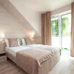 샬레 Amber House