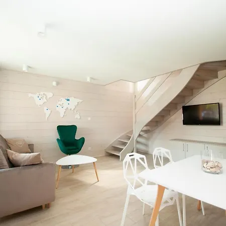 Alpstuga Amber House *